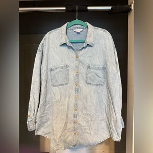 Old Navy Light Blue Denim Button Down Boyfriend Shirt